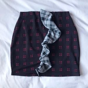 PrettyLittleThing Black & Red Ruffle Skirt
